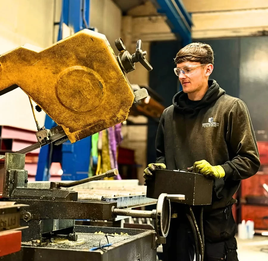 Fabrication-and-welding-Industrial-Lifting