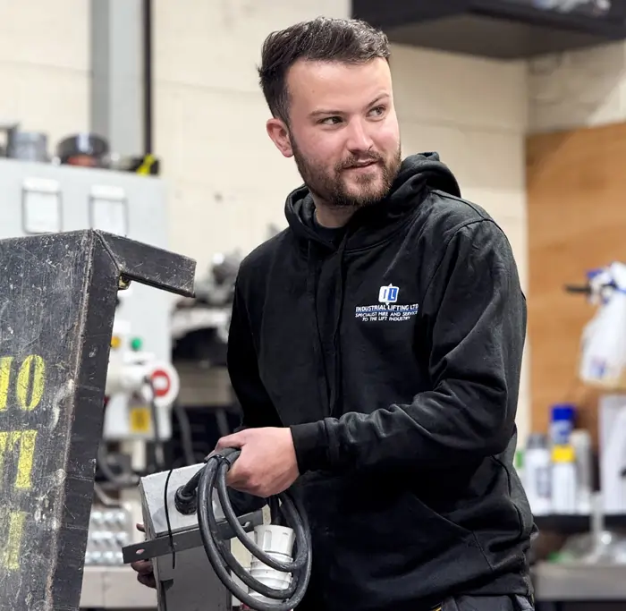 Tom Stoker - Engineer - Industrial Lifting